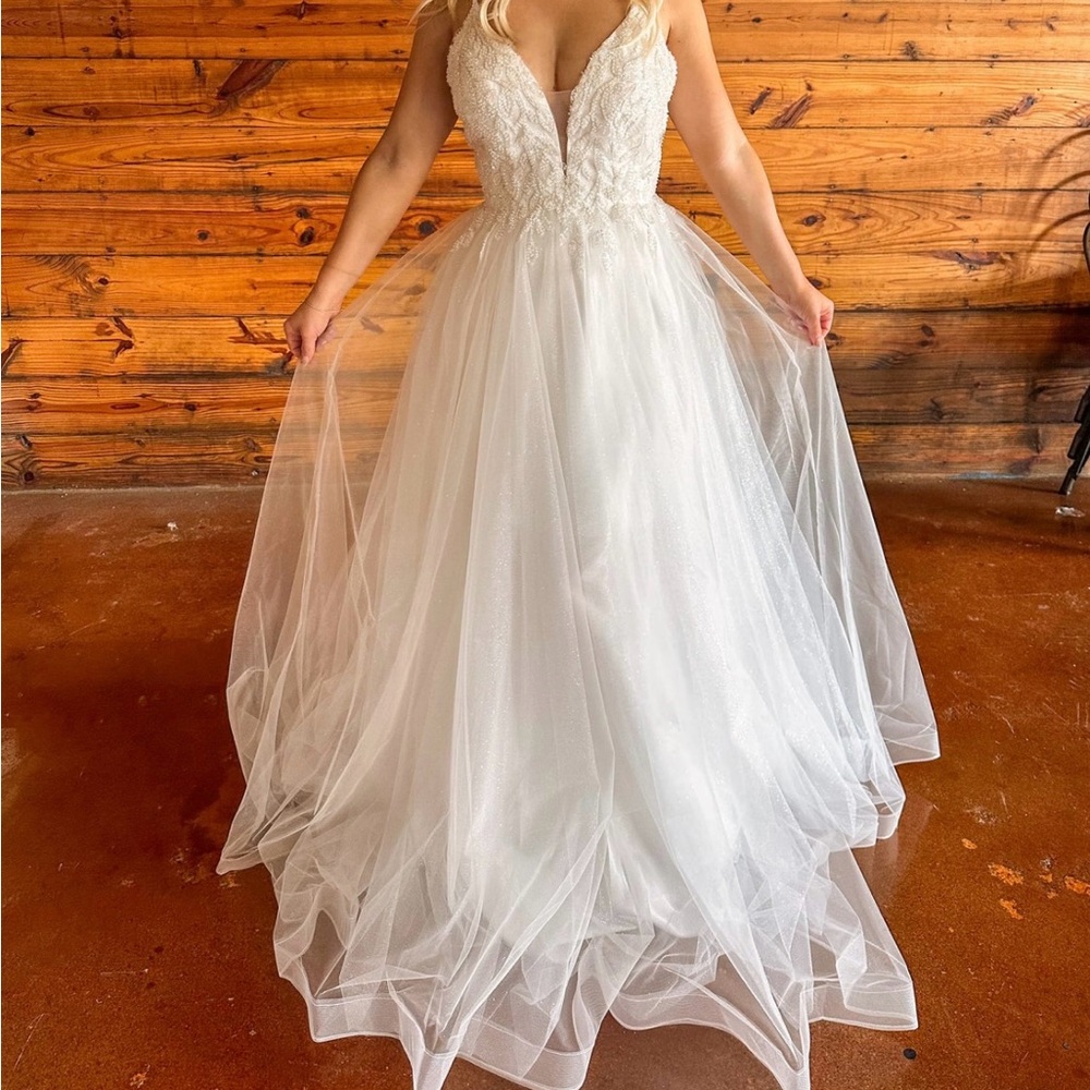 Sparrow White Plunge Neck Sleeveless Wedding Gown